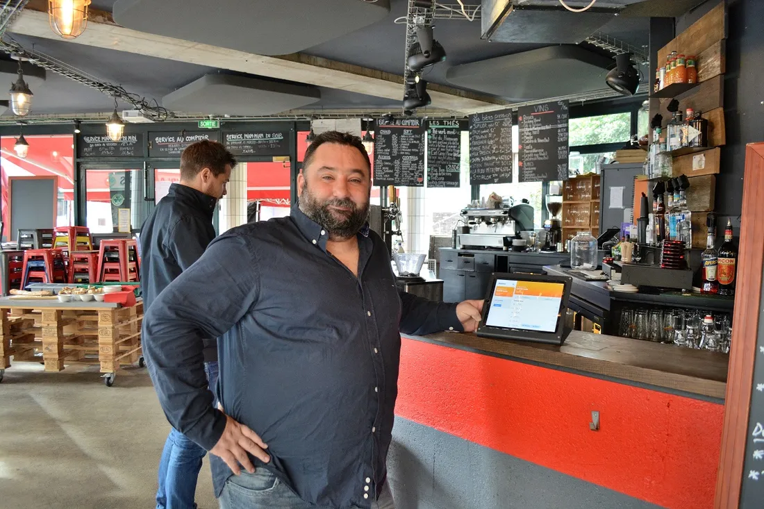 Alexandre Marais, gérant du bar Le Hangar à Rennes